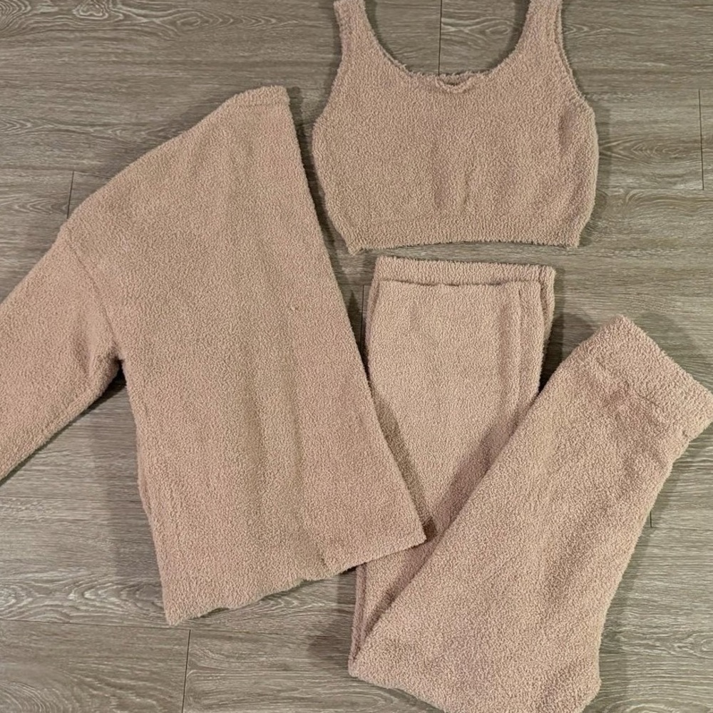 Say What? Warm Beige Fleece 3 Piece Fuzzy Set - Picture 10 of 10